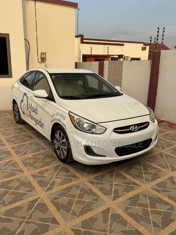 Hyundai Accent SE Sedan 2017 White