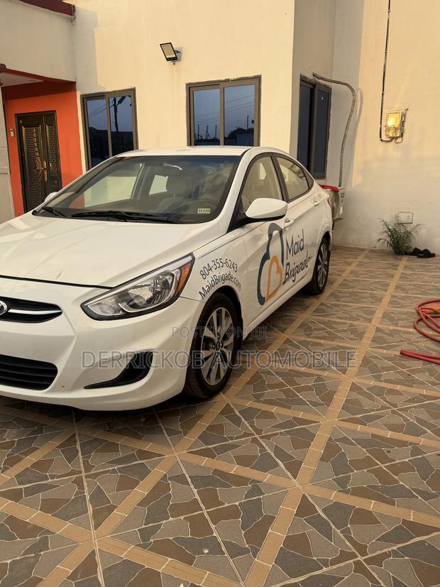 Hyundai Accent SE Sedan 2017 White