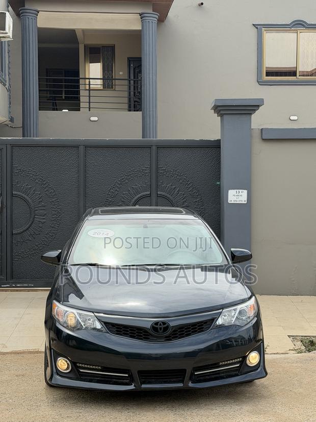 Toyota Camry SE 4dr Sedan (2.5L 4cyl 6A) 2014 Black