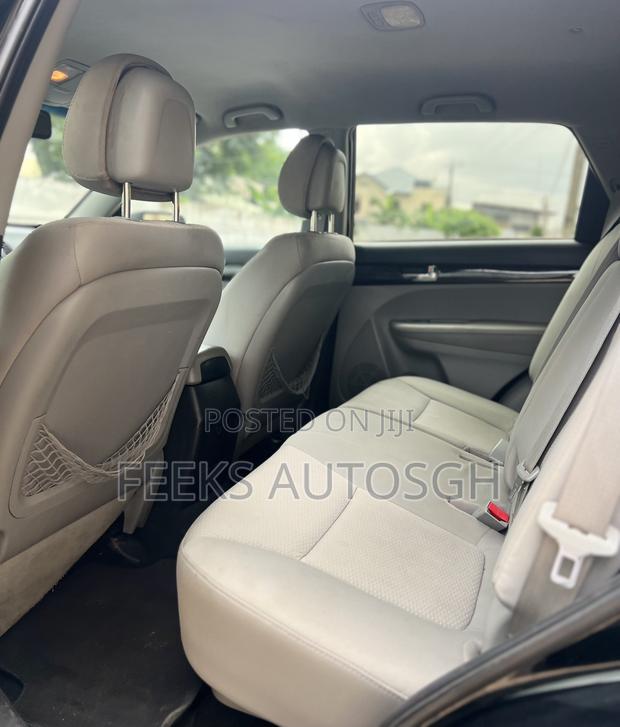 Kia Sorento LX 2011 Black