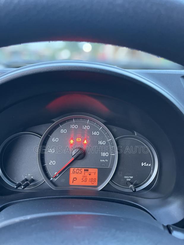 Toyota Vitz 1.0 FWD 3dr 2013 Pink