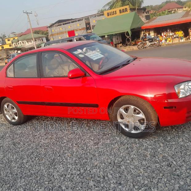 Hyundai Elantra 2004 Red