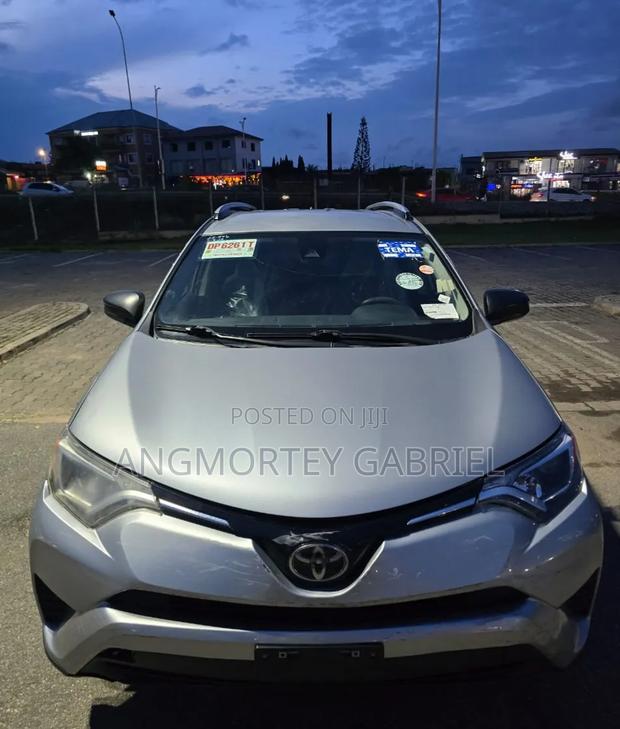 Toyota RAV4 2018 Silver