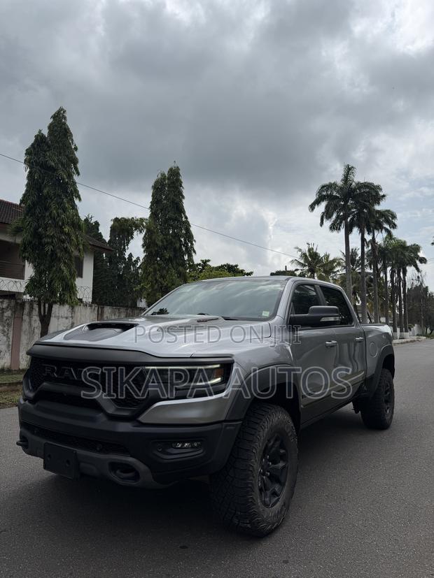 Dodge RAM 1500 6.2 Petrol AWD 2022 Gray