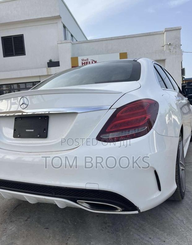 Mercedes-Benz C300 Sport 4Matic Sedan AWD (2.0L 4cyl 7A) 2017 White