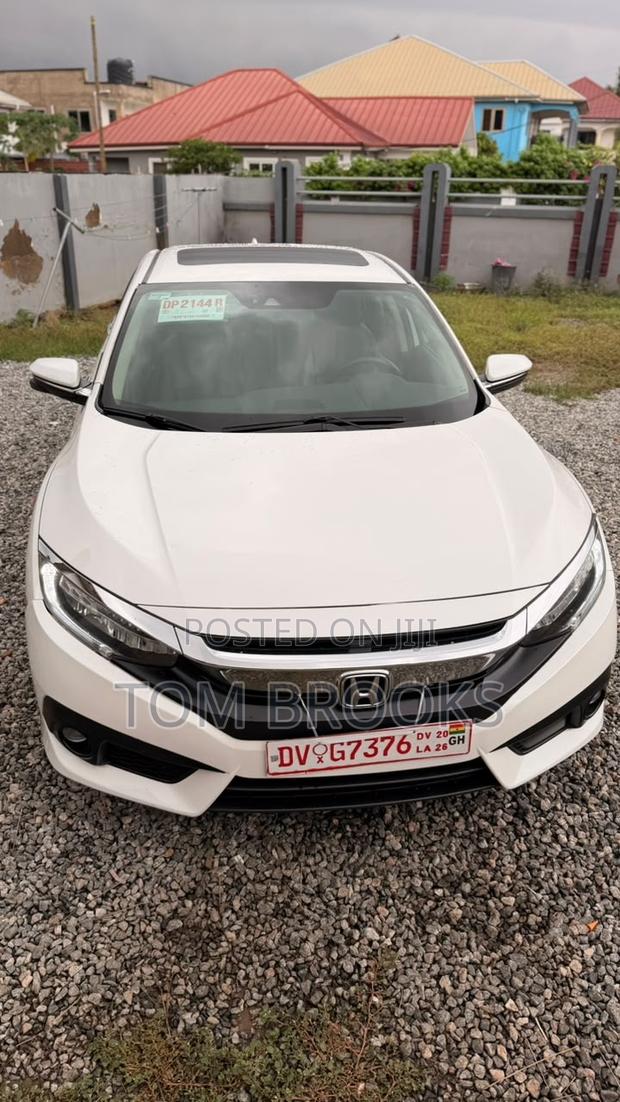 Honda Civic Touring 4dr Sedan (1.5L 4cyl) 2017 White