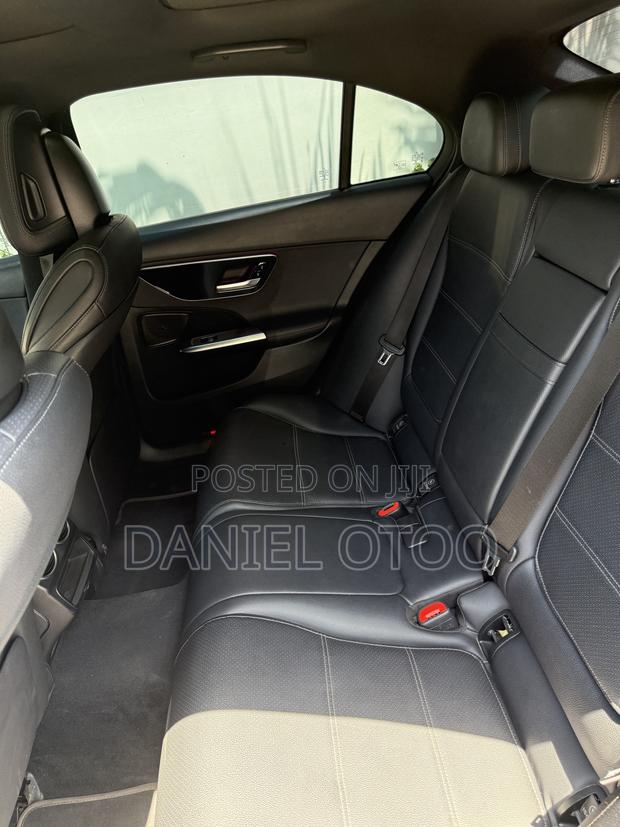 Mercedes-Benz C300 2022