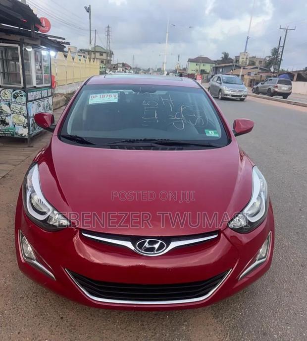 Hyundai Elantra 2015 Red