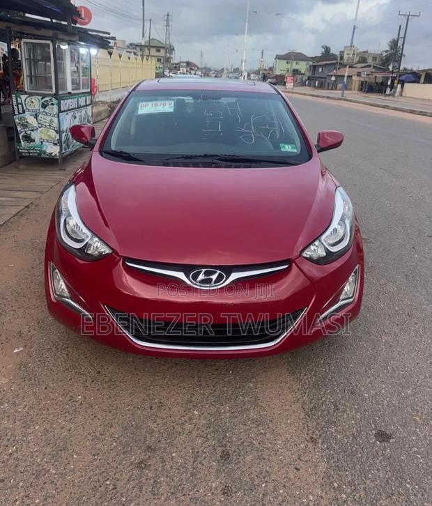 Hyundai Elantra 2015 Red
