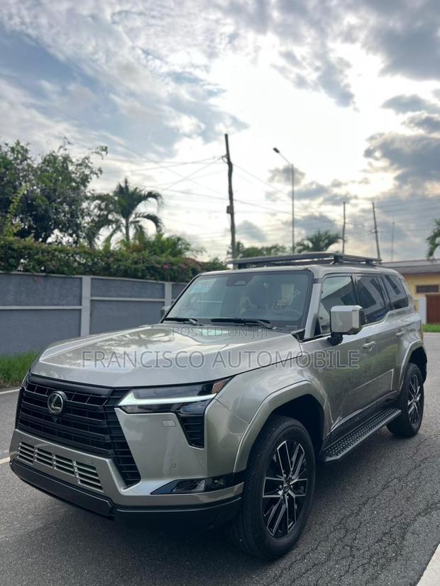 Lexus GX 550 Premium 4WD 2025 Gold