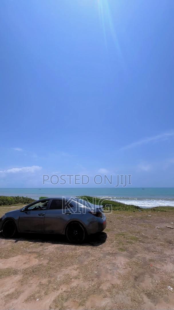 Toyota Corolla S 4dr Sedan (1.8L 4cyl CVT) 2014 Gray