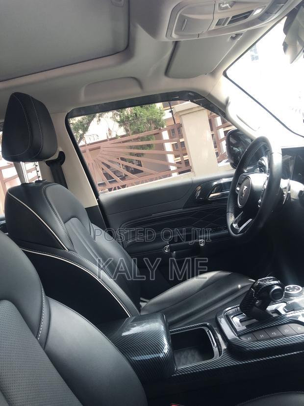 Car 2022 Black