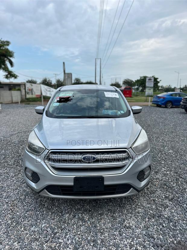 Ford Escape SE 4x4 2017 Gray
