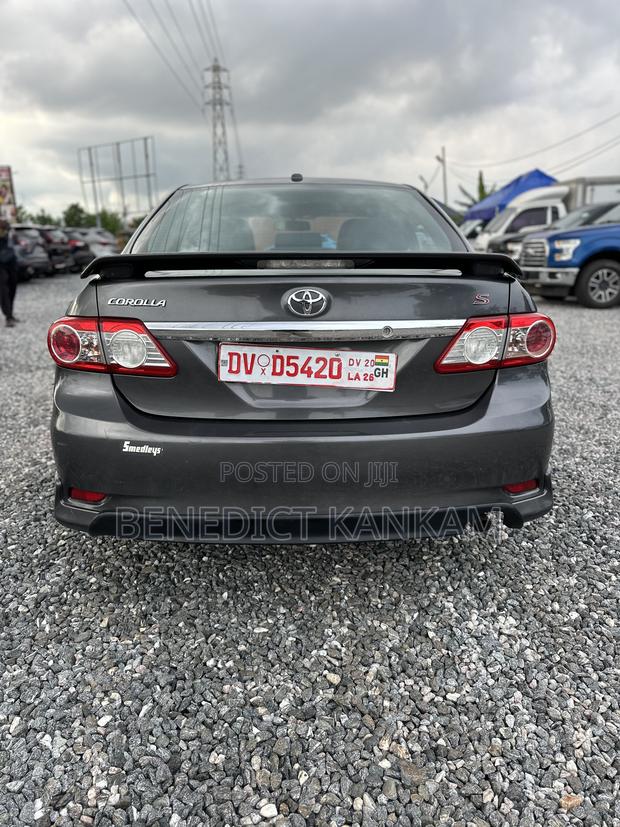 Toyota Corolla S 4dr Sedan (1.8L 4cyl 4A) 2013 Gray