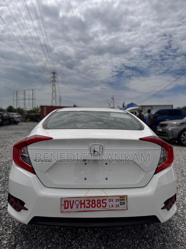 Honda Civic LX 4dr Sedan (2.0L 4cyl) 2016 White