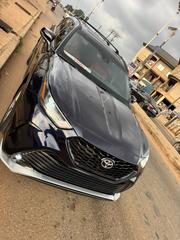 Toyota Highlander XLE 2022 Blue for sale