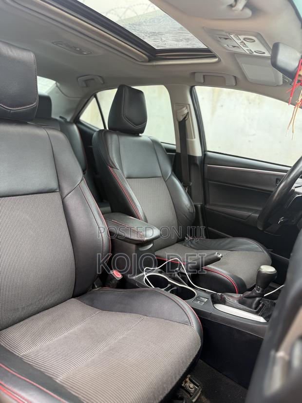 Toyota Corolla 2017 Black