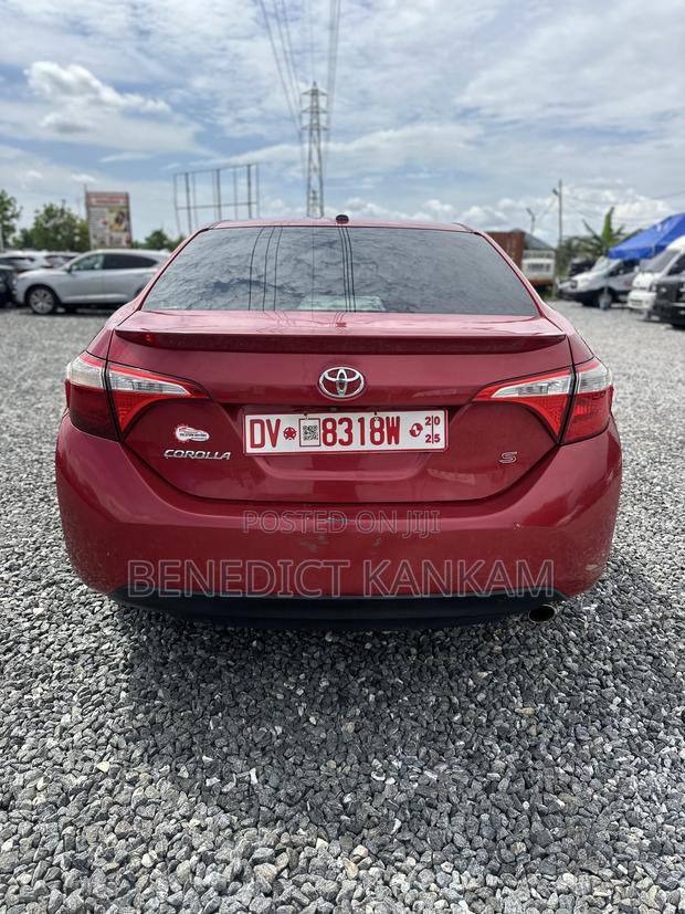 Toyota Corolla S 4dr Sedan (1.8L 4cyl CVT) 2016 Burgundy