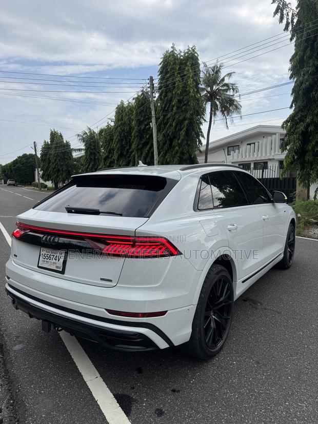 Audi Q8 55 Premium AWD quattro 2020 White