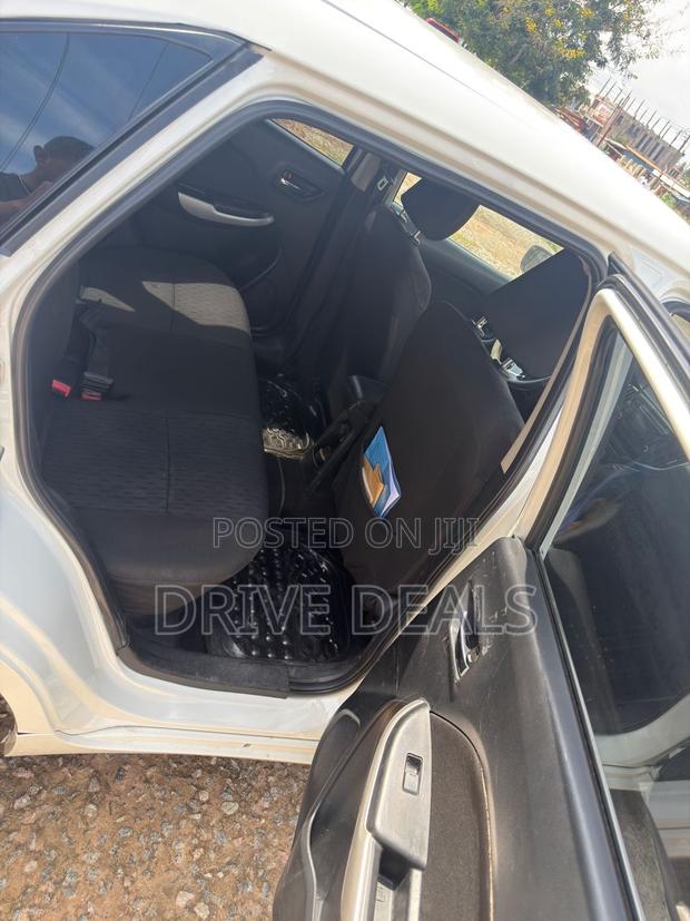 Suzuki Baleno 2018 White