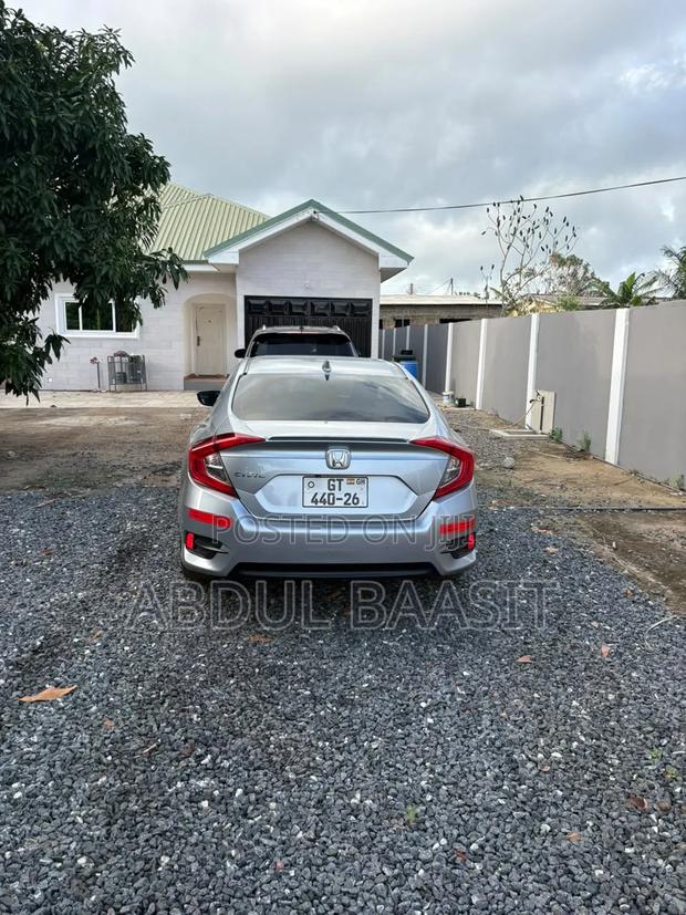 Honda Civic 2017 Silver