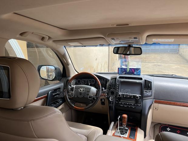 Toyota Land Cruiser 4.0 V6 GX 2014 White