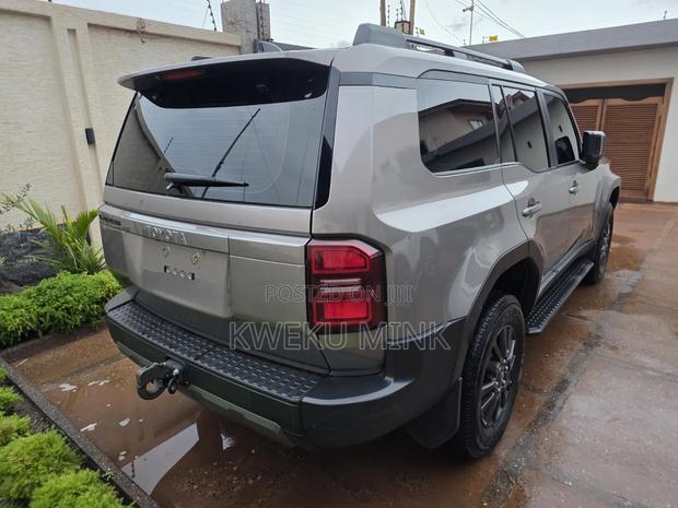 Toyota Land Cruiser Prado 2026 Beige