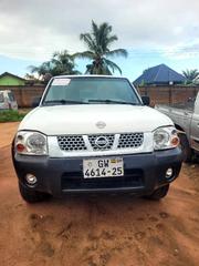 Nissan Hardbody 2010 White for sale