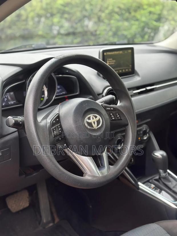 Toyota Yaris iA 1.5 FWD 2017 Gray