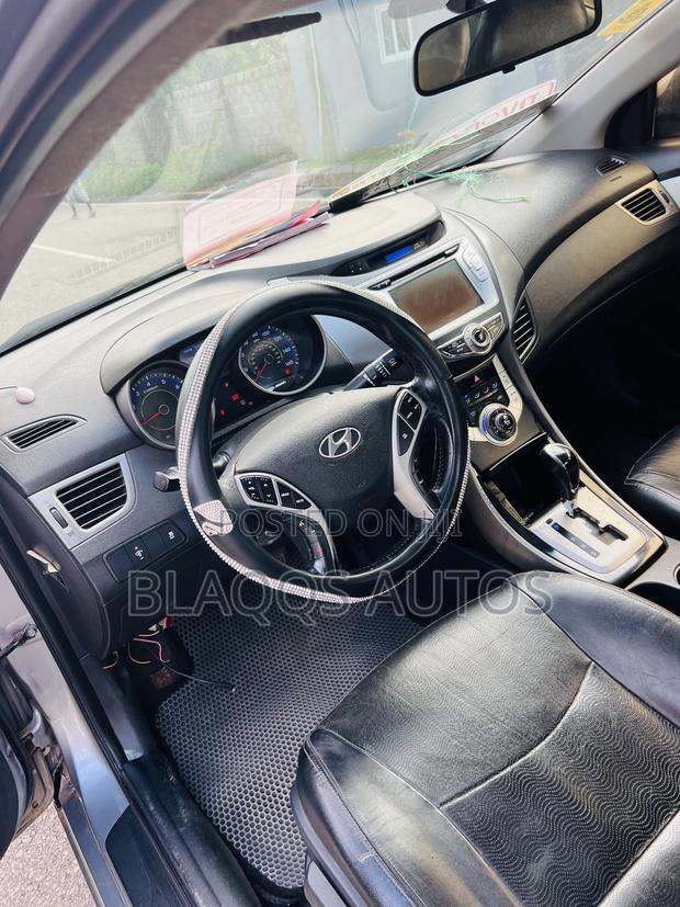 Hyundai Elantra 2011 Gray