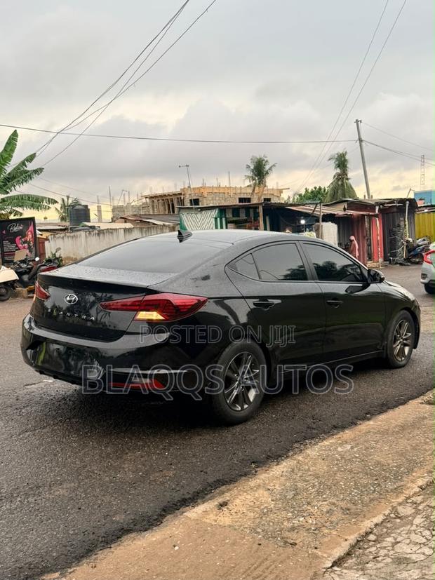 Hyundai Elantra 2020 Black