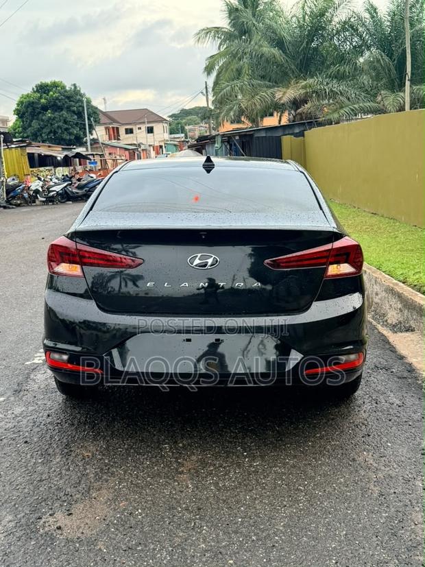 Hyundai Elantra 2020 Black