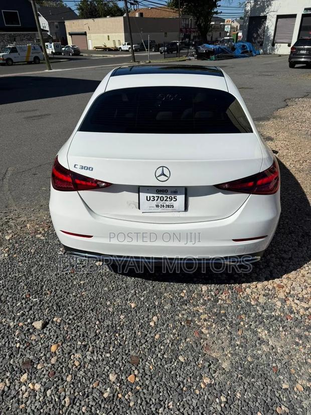 Mercedes-Benz C300 2022 White