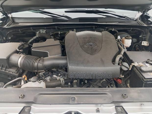Toyota Tacoma 2022 Gray