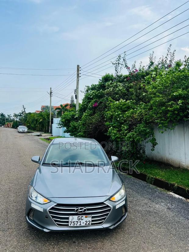 Hyundai Elantra 2018 Gray