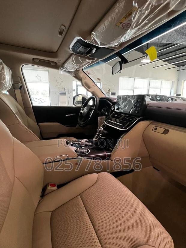 New Toyota Land Cruiser LC300 2024 Black
