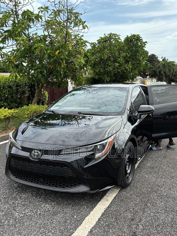 Toyota Corolla LE 2020 Black