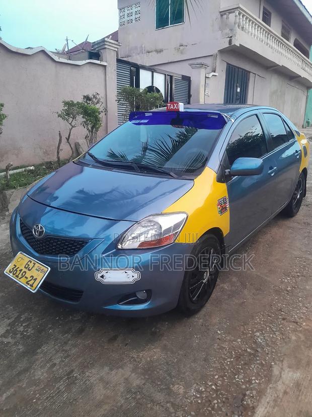 Toyota Yaris 1.5 2009 Blue