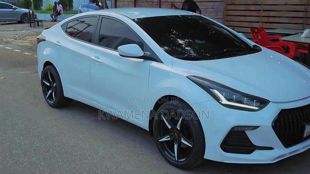 Hyundai Elantra GLS Sedan FWD (1.8L 4cyl 6A) 2013 White
