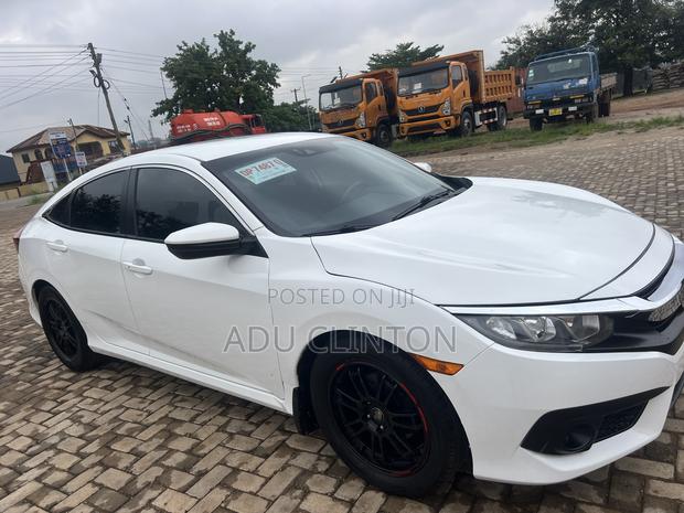 Honda Civic 2018 White