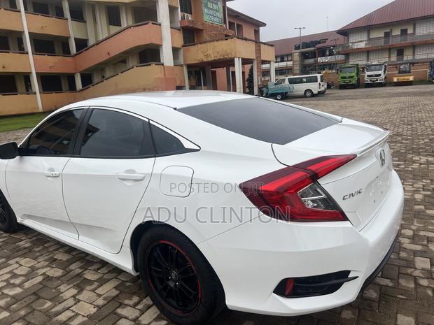 Honda Civic 2018 White