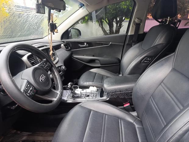 Kia Sorento 4dr SUV 2016 Gray