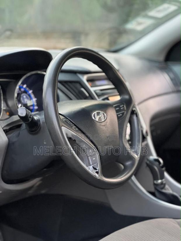 Hyundai Sonata SE 4dr Sedan (2.4L 4cyl 6A) 2014 Black