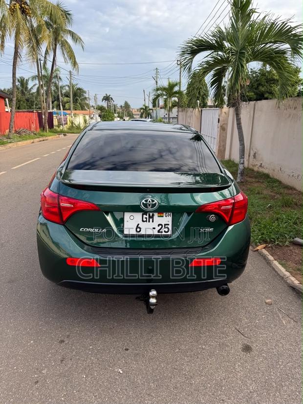 Toyota Corolla LE 4dr Sedan (1.8L 4cyl CVT) 2016 Green