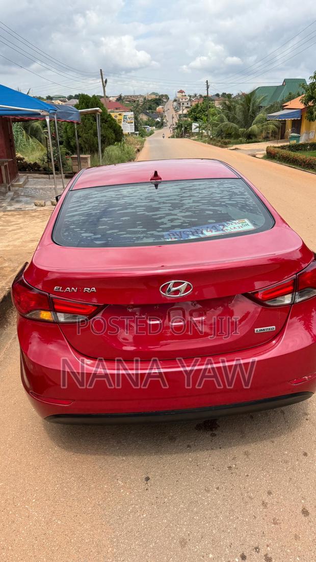 Hyundai Elantra Limited 4dr Sedan (1.8L 4cyl 6A) 2015 Red