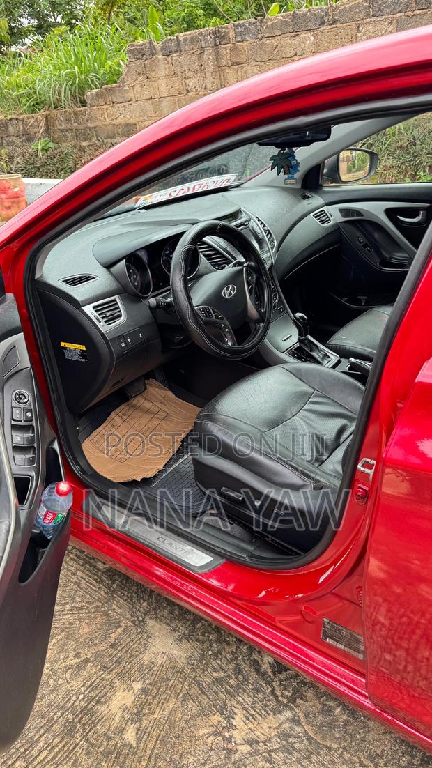 Hyundai Elantra Limited 4dr Sedan (1.8L 4cyl 6A) 2015 Red