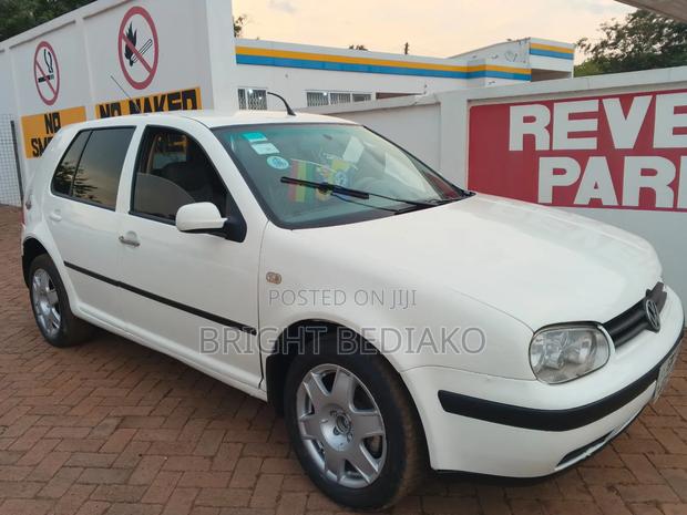 Volkswagen Golf 1999 White