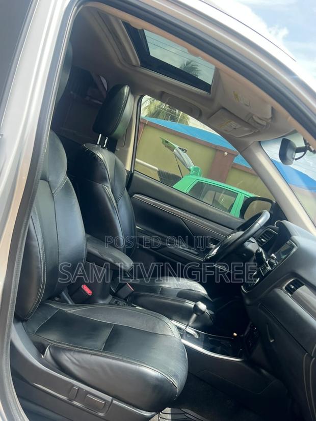 Mitsubishi Outlander SEL AWC 2018 Silver