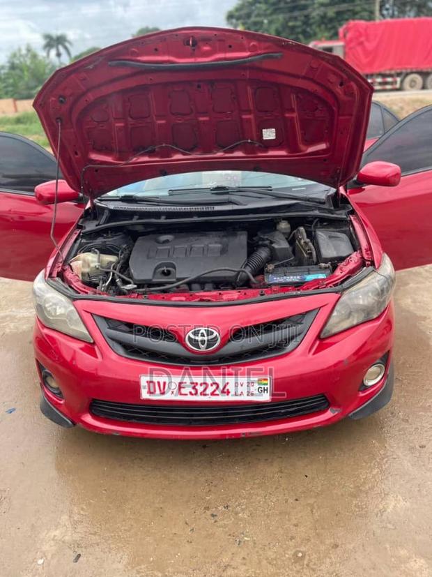 Toyota Corolla S 4dr Sedan (1.8L 4cyl 4A) 2013 Red
