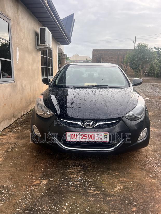 Hyundai Elantra Limited Sedan FWD (1.8L 4cyl 6A) 2013 Black